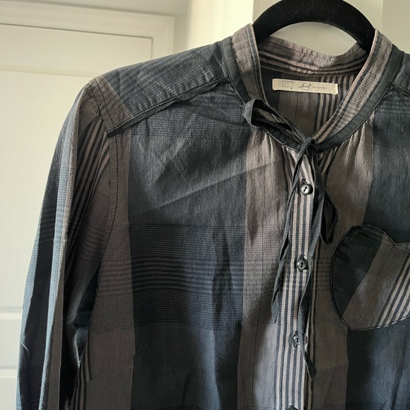 Levi’s | Vintage Button Down Shirt with Heart Pocket | Size Medium - Picture 10 of 11